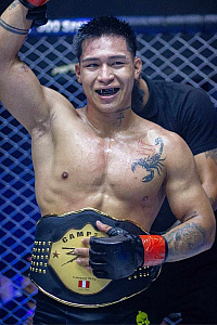 Piero 'El Lobo' Guaylupo